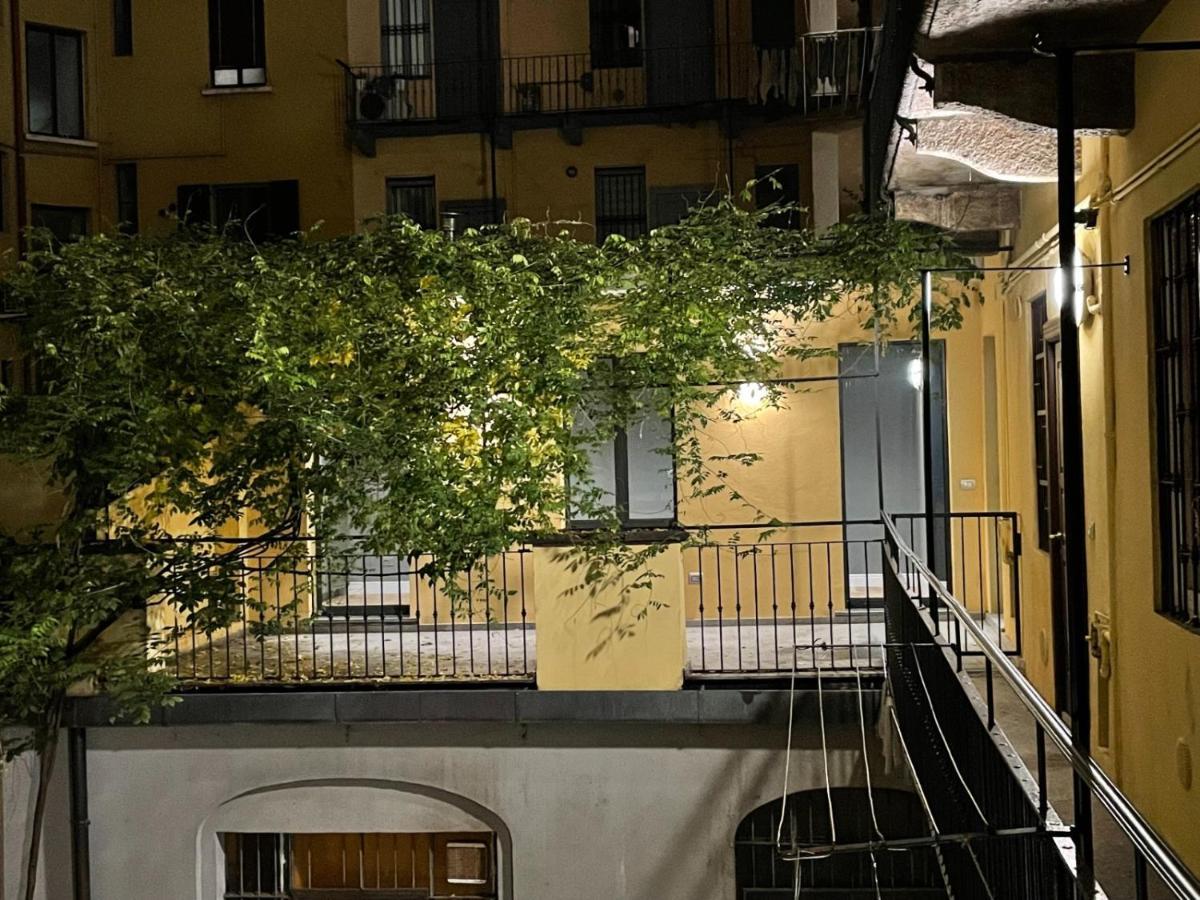 Deluxe Apartment Milan - Duomo - Milan Lin Airport Exterior photo